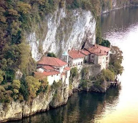 Holiday home Comfortable Cottage In Castelletto Sopra Ticino Near River